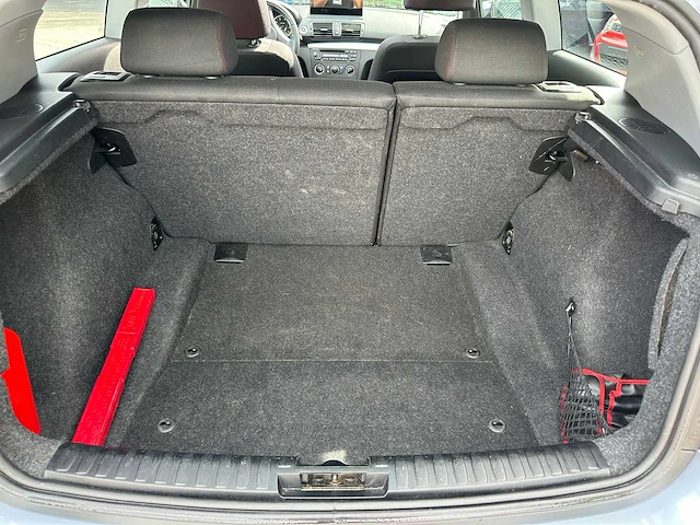 Bmw - 1 reeks (1-serie) - 118i - personenauto - afbeelding 10 van  33
