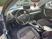 Bmw - 1 reeks (1-serie) - 118i - personenauto - afbeelding 20 van  33