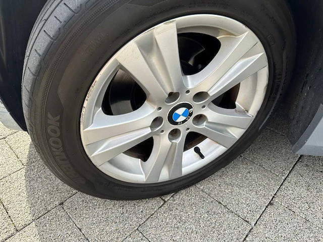 Bmw - 1 reeks (1-serie) - 118i - personenauto - afbeelding 25 van  33