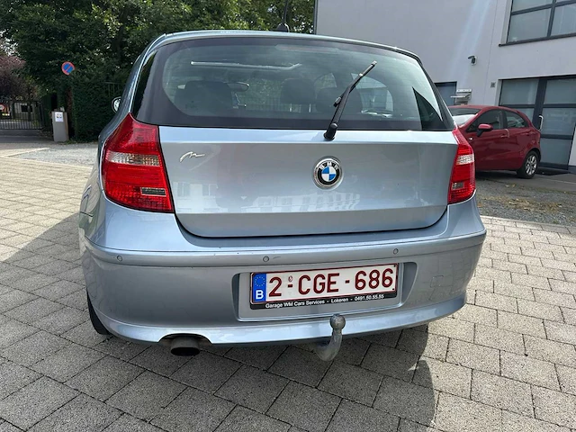Bmw - 1 reeks (1-serie) - 118i - personenauto - afbeelding 30 van  33