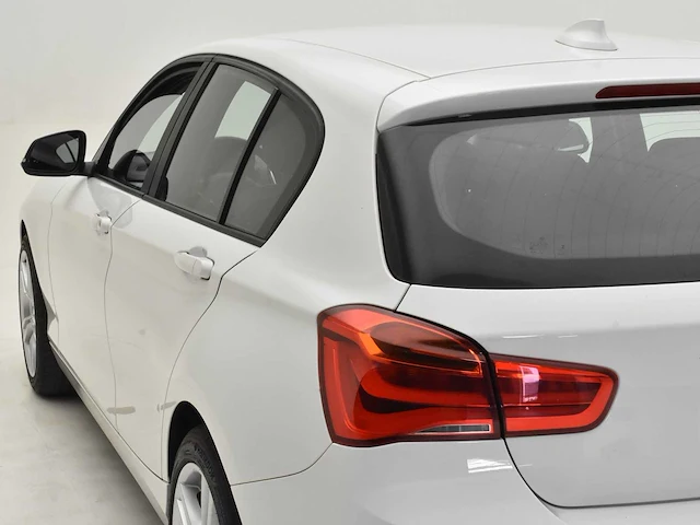 Bmw - 116i - car - 2015 - afbeelding 4 van  43