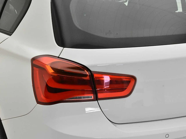 Bmw - 116i - car - 2015 - afbeelding 5 van  43