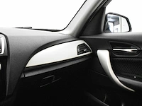 Bmw - 116i - car - 2015 - afbeelding 11 van  43