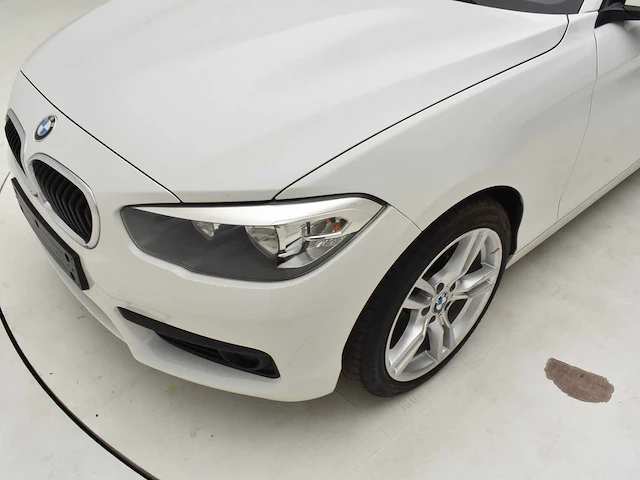 Bmw - 116i - car - 2015 - afbeelding 27 van  43
