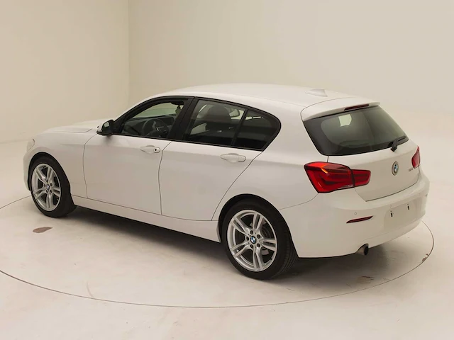 Bmw - 116i - car - 2015 - afbeelding 41 van  43