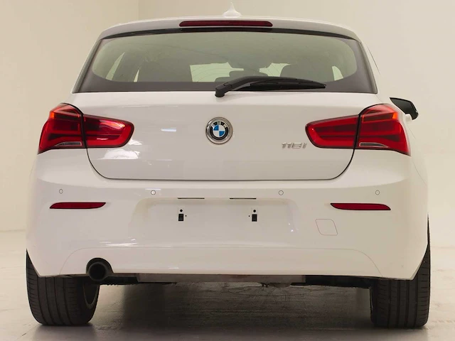 Bmw - 116i - car - 2015 - afbeelding 42 van  43