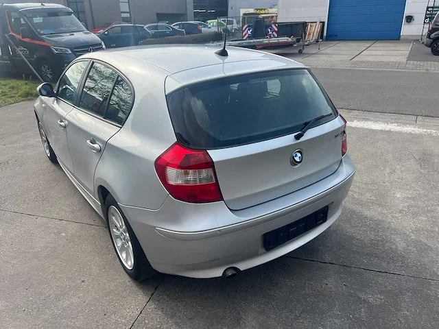 Bmw - 2005 - 116 - personenauto - afbeelding 2 van  32