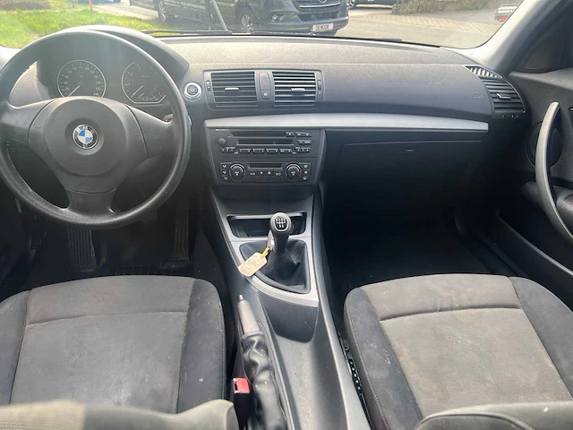 Bmw - 2005 - 116 - personenauto - afbeelding 6 van  32