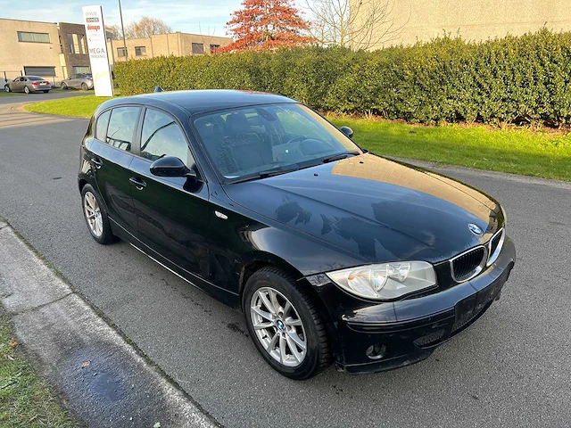 Bmw - 2005 - 116 - personenauto - afbeelding 1 van  28