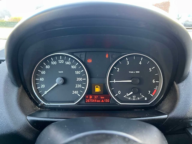 Bmw - 2005 - 116 - personenauto - afbeelding 20 van  28