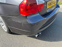 Bmw - 2005 - 330 i - personenauto - afbeelding 4 van  19