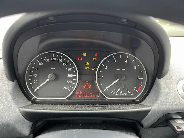Bmw - 2006 - 116 - personenauto - afbeelding 8 van  21