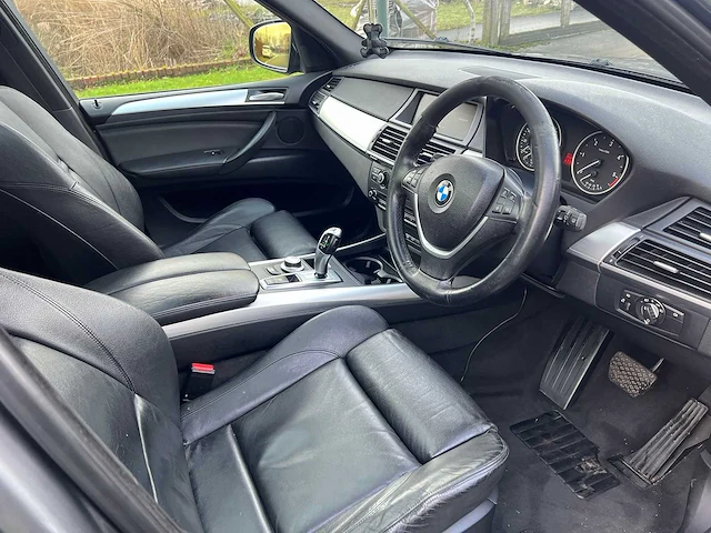 Bmw - 2009 - x5 - personenauto - afbeelding 5 van  15