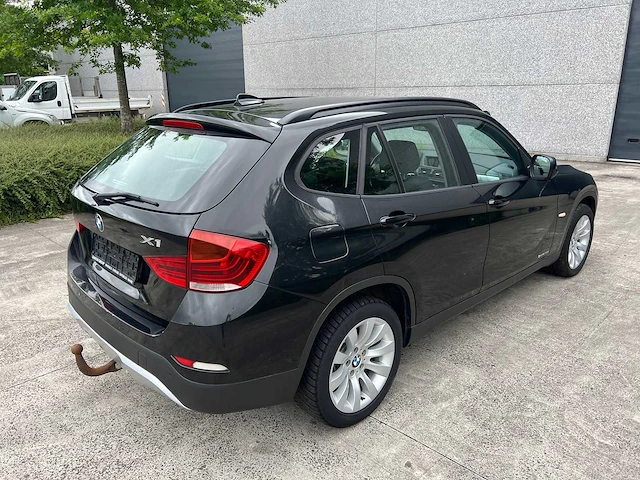 Bmw - 2010 - x1 - sdrive - personenauto - afbeelding 3 van  31
