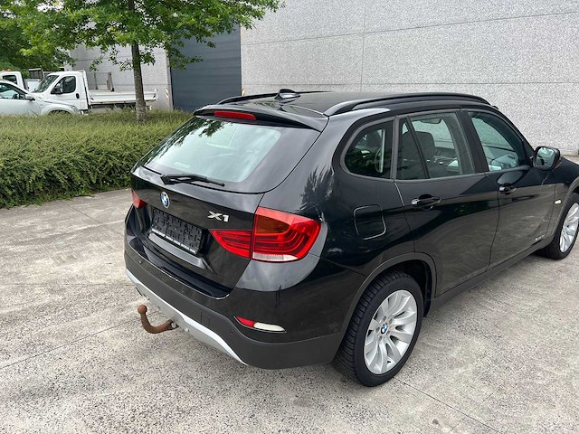 Bmw - 2010 - x1 - sdrive - personenauto - afbeelding 2 van  31