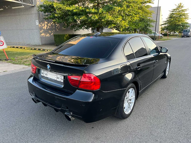 Bmw - 2011 - 316 d - personenauto - afbeelding 24 van  28