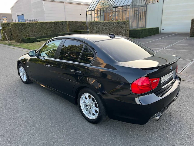 Bmw - 2011 - 316 d - personenauto - afbeelding 27 van  28