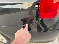 Bmw - 2011 - 318 - personenauto - afbeelding 10 van  31