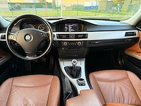 Bmw - 2011 - 318 - personenauto - afbeelding 17 van  31