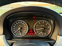 Bmw - 2011 - 318 - personenauto - afbeelding 21 van  31