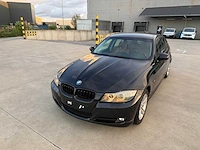 Bmw - 2011 - 318 - personenauto - afbeelding 27 van  31