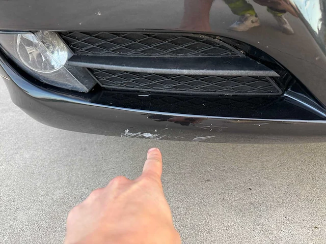 Bmw - 2011 - 318 - personenauto - afbeelding 30 van  31
