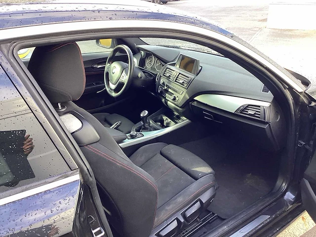 Bmw - 2014 - 116d - personenauto - afbeelding 5 van  16