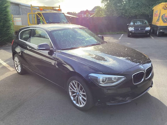 Bmw - 2014 - 116d - personenauto - afbeelding 10 van  16