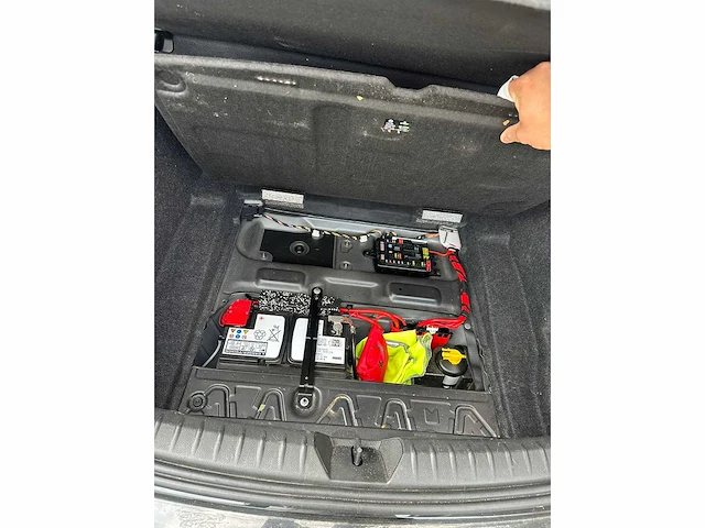 Bmw - 2014 - 116i - personenauto - afbeelding 10 van  34
