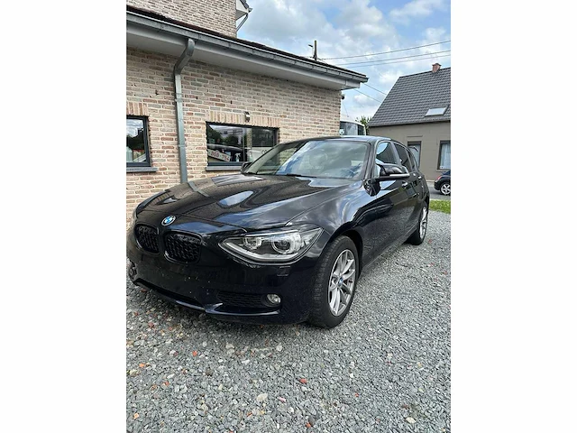 Bmw - 2014 - 116i - personenauto - afbeelding 12 van  34