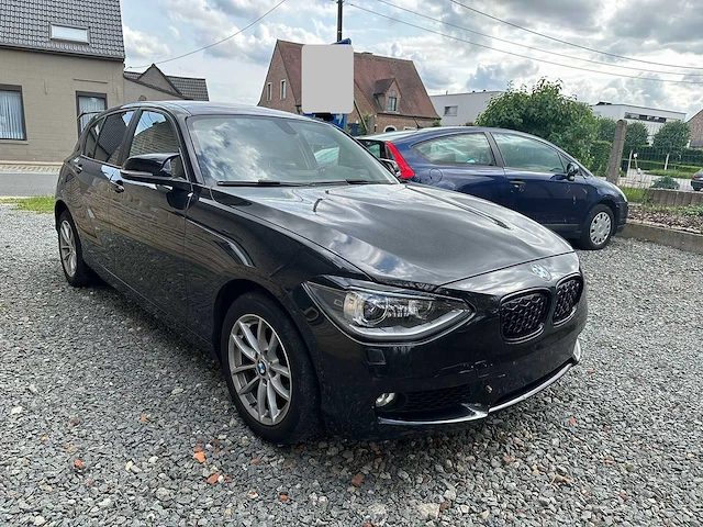 Bmw - 2014 - 116i - personenauto - afbeelding 32 van  34