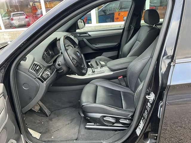 Bmw - 2015 - x4 xdrive - personenauto - afbeelding 11 van  36