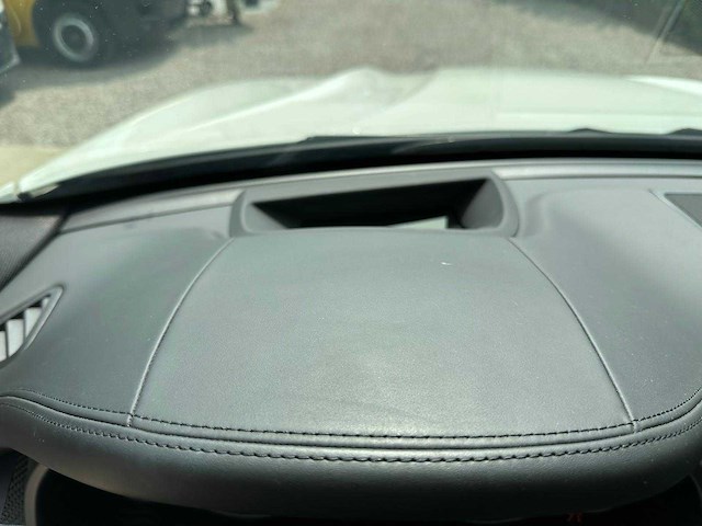 Bmw - 2016 - m50d - personenauto - afbeelding 16 van  27