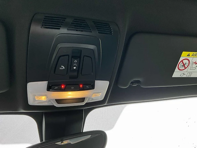 Bmw - 2017 - x1 - sdrive 18i - personenauto - afbeelding 36 van  60