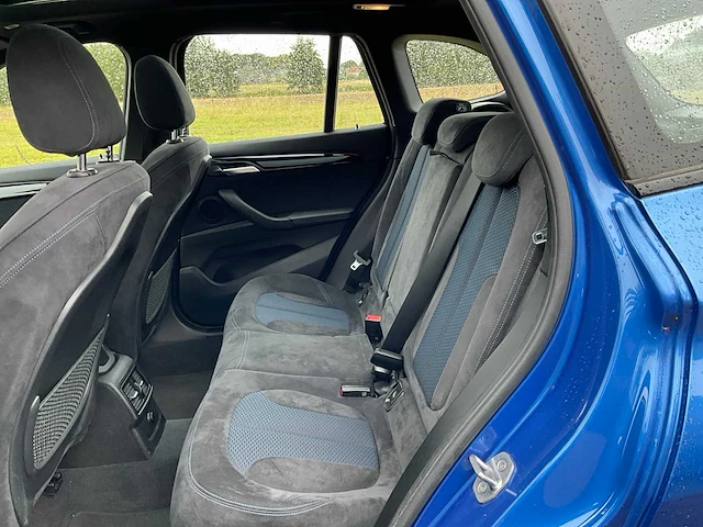 Bmw - 2017 - x1 - sdrive 18i - personenauto - afbeelding 41 van  60