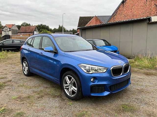Bmw - 2017 - x1 - sdrive 18i - personenauto - afbeelding 5 van  60