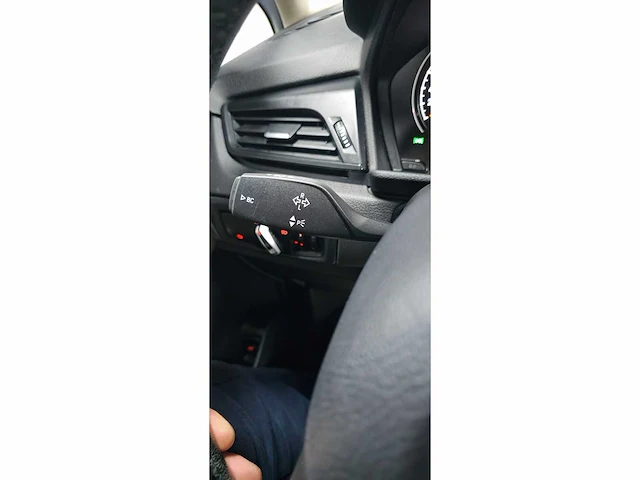 Bmw - 216da gran tourer * automaat * 2019 business * veel opties - afbeelding 25 van  37