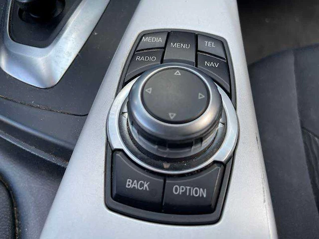 Bmw - 3 - 318d - auto - 2012 - afbeelding 5 van  36