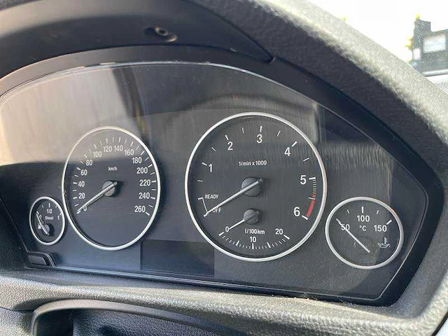 Bmw - 3 - 318d - auto - 2012 - afbeelding 14 van  36