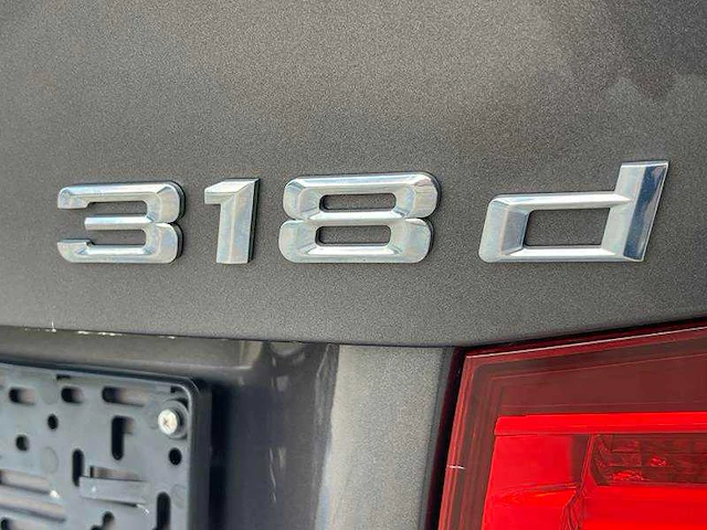 Bmw - 3 - 318d - auto - 2012 - afbeelding 21 van  36