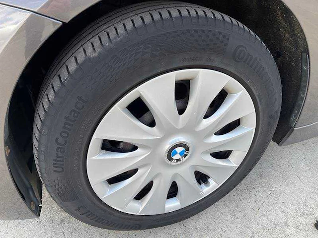 Bmw - 3 - 318d - auto - 2012 - afbeelding 25 van  36