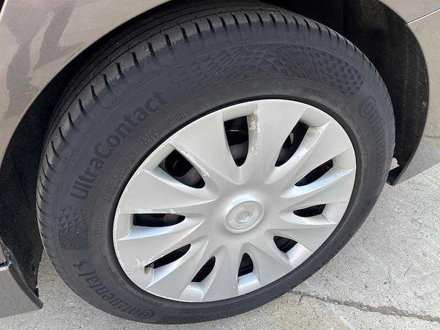 Bmw - 3 - 318d - auto - 2012 - afbeelding 26 van  36