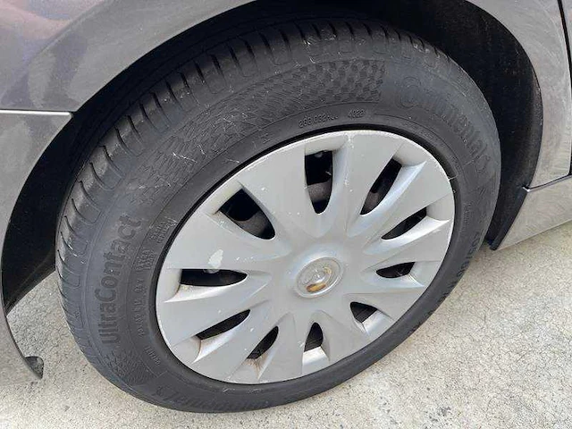 Bmw - 3 - 318d - auto - 2012 - afbeelding 27 van  36