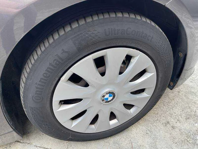 Bmw - 3 - 318d - auto - 2012 - afbeelding 28 van  36