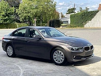 Bmw - 3 - 318d - auto - 2012 - afbeelding 32 van  36