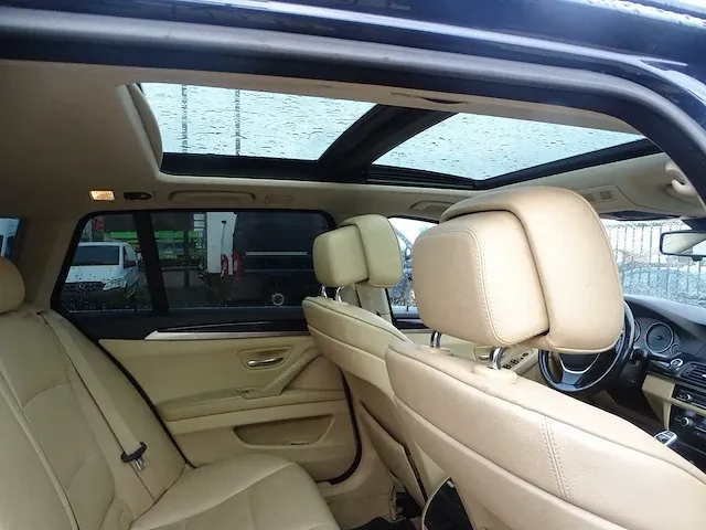 Bmw - 520d - - afbeelding 4 van  25
