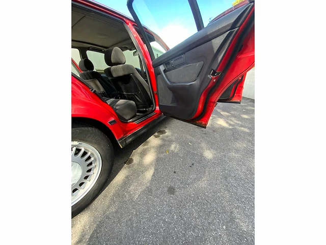 Bmw - 520i touring - 520i touring - oldtimer - afbeelding 31 van  56