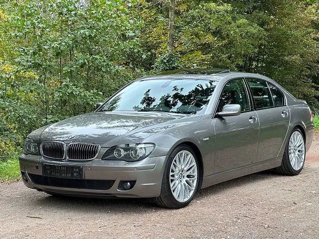 Bmw - 730d - personenauto - afbeelding 1 van  14