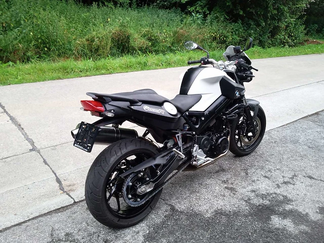 Bmw - f 800 r - motorfiets - afbeelding 4 van  6