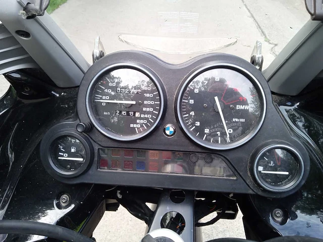 Bmw - k 1200 rs - motorfiets - afbeelding 9 van  10